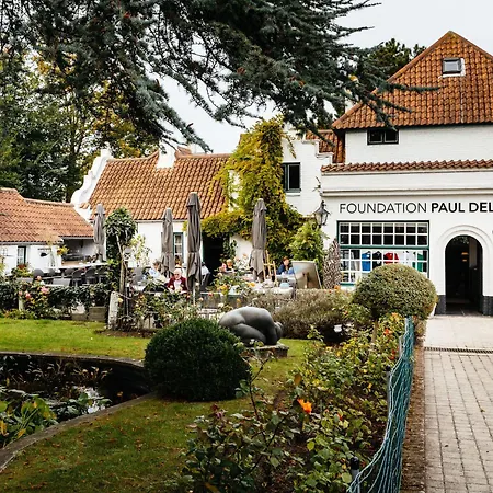 Charming Apartment Near Beach De Panne