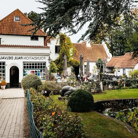 Charming Apartment Near Beach Apartamento De Panne